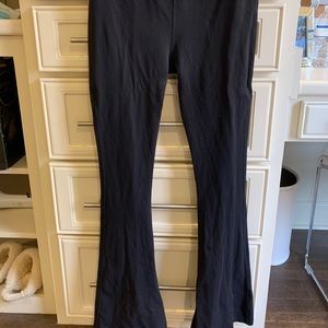 Splits Flared Leggings